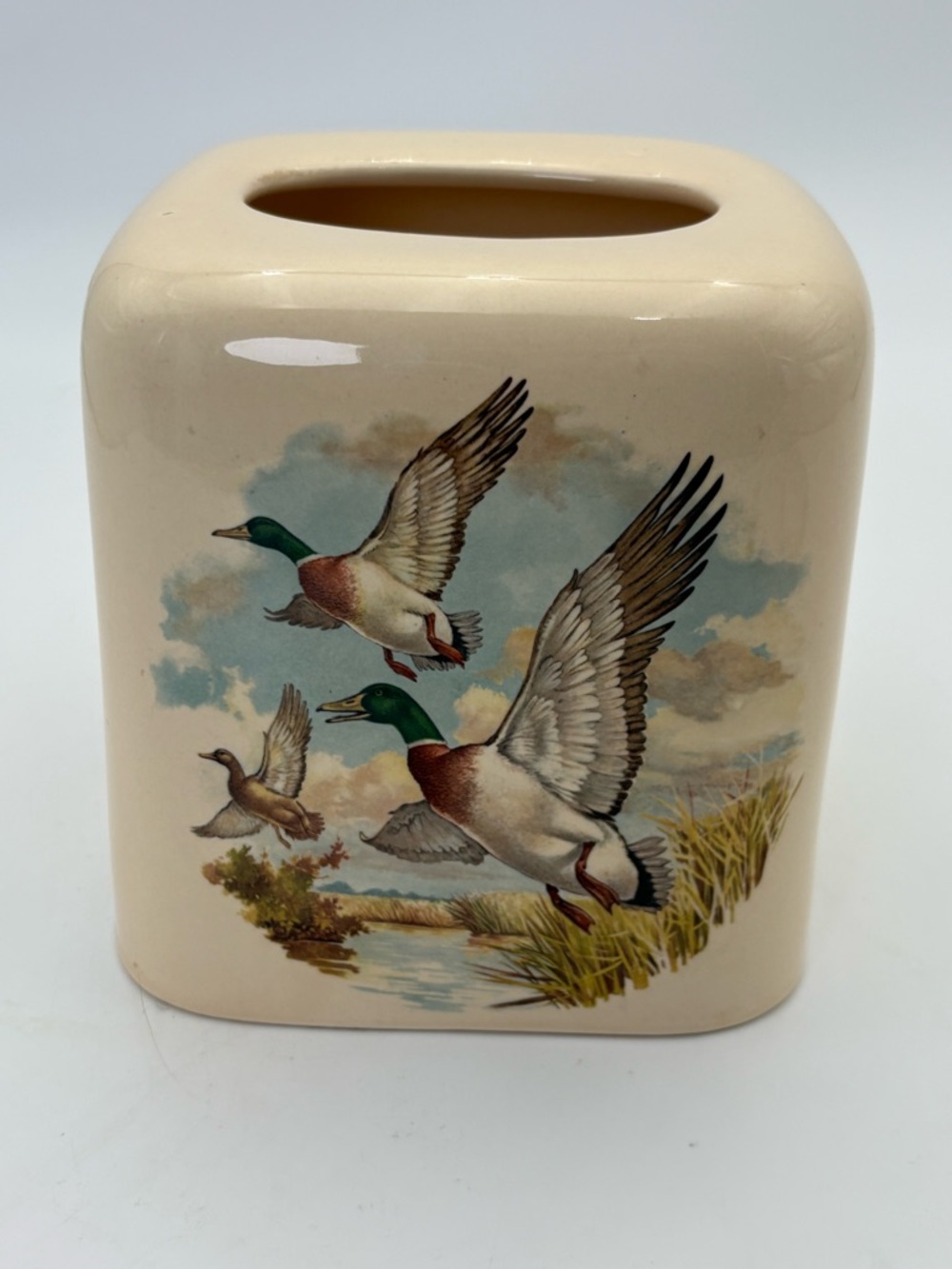Vintage Ducks In Flight Ceramic Tissue Box Cover - MCM Style